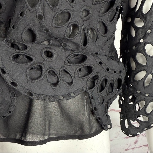 ANN TAYLOR MP Black Cotton Scalloped Eyelet 3/4 Bell Sleeves Medium PETITE Top - Picture 10 of 15